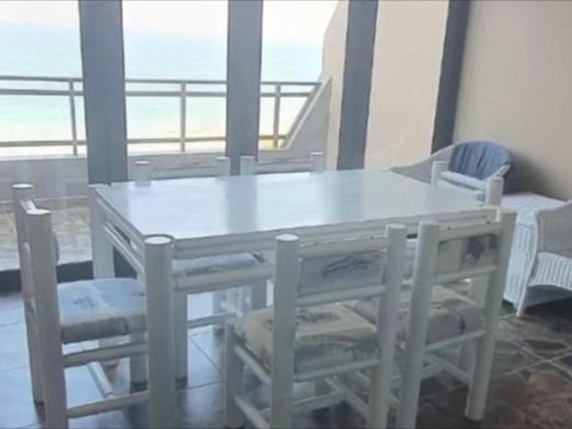 3 Bedroom Apartment in Lawrence Rocks