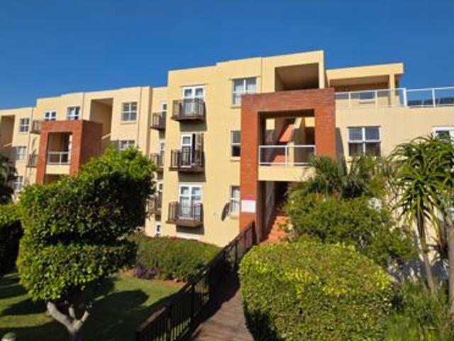 3 Bedroom Apartment in Lawrence Rocks