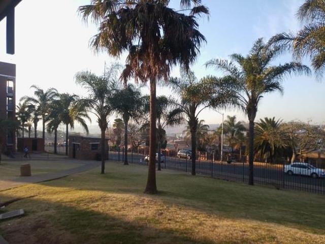 3 Bedroom Apartment in Laudium