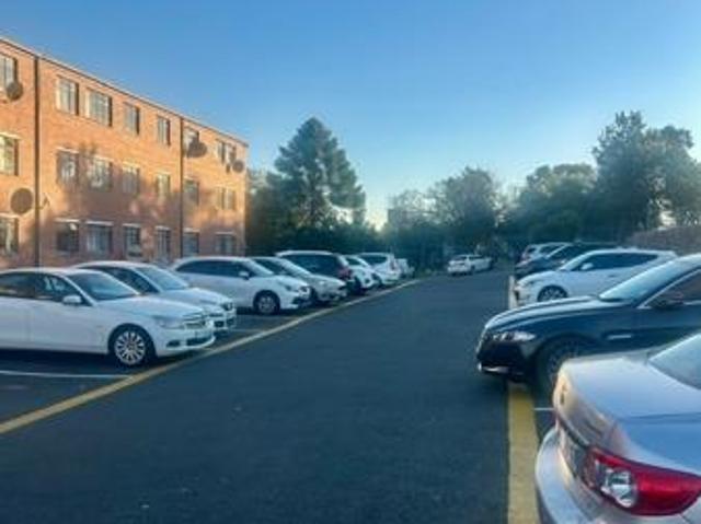 3 Bedroom Apartment in Laudium