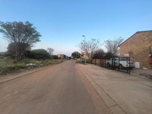 3 Bedroom Apartment in Lephalale Ellisras
