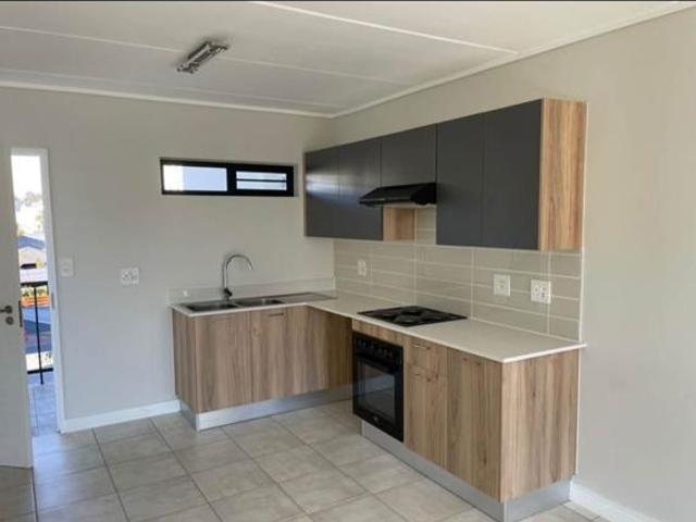 3 Bedroom Apartment in Linbro Park
