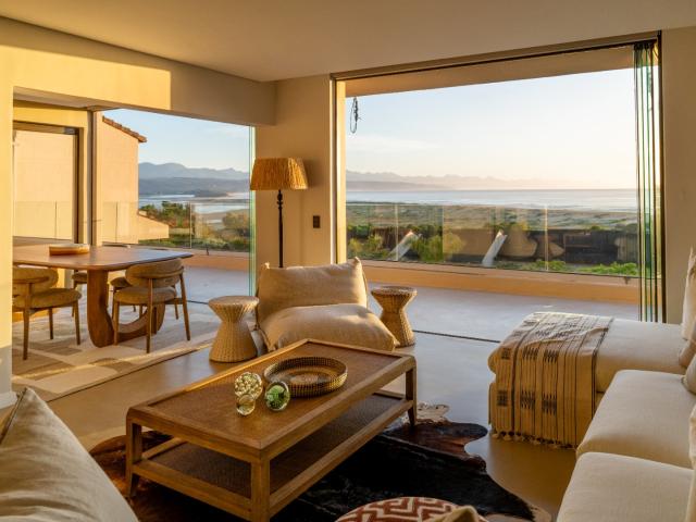 3 Bedroom Apartment in Lookout Beach