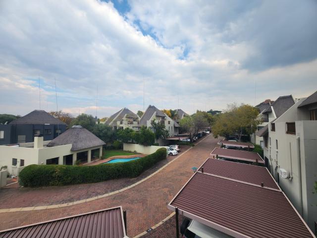 3 Bedroom Apartment in Lonehill