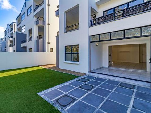 3 Bedroom Apartment in Paardevlei