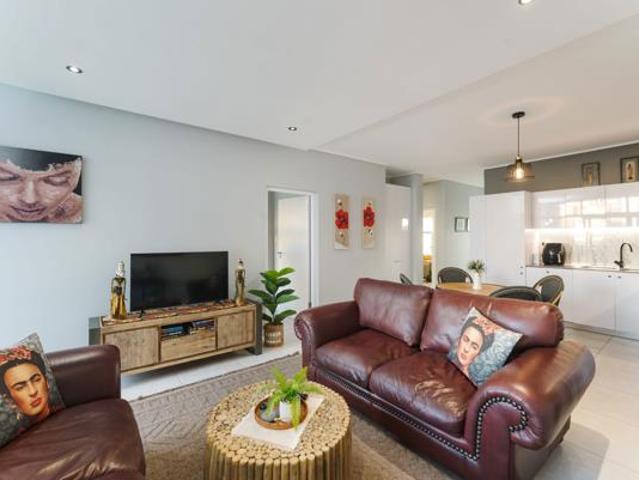 3 Bedroom Apartment in Paardevlei