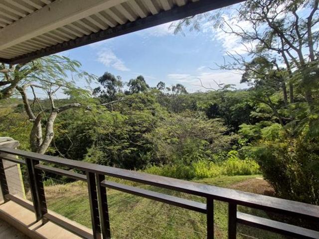 3 Bedroom Apartment in Palm Lakes Estate