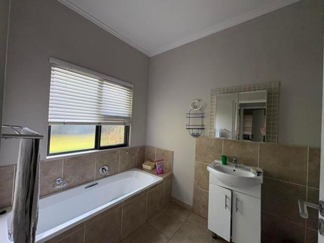 3 Bedroom Apartment in Palm Lakes Estate