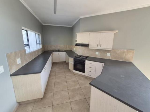 3 Bedroom Apartment in Palm Lakes Estate