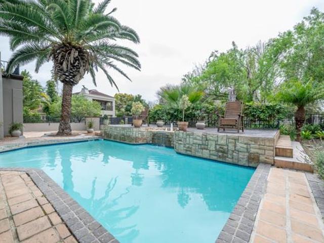 3 Bedroom Apartment in Paradyskloof