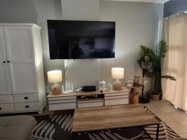 3 Bedroom Apartment in Parklands