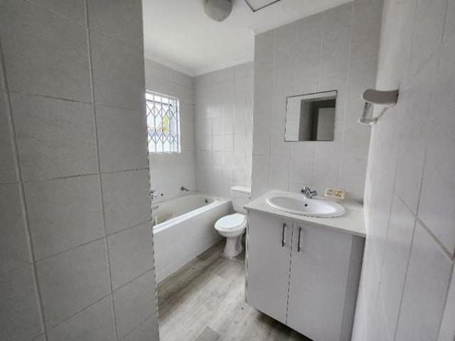 3 Bedroom Apartment in Parklands