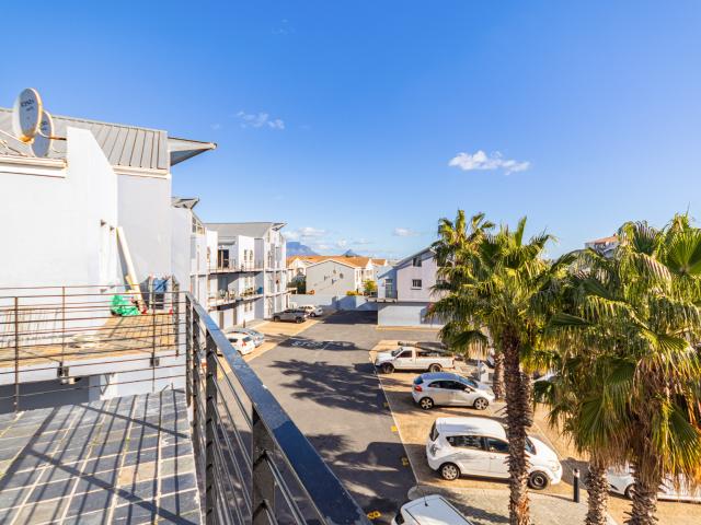 3 Bedroom Apartment in Parklands
