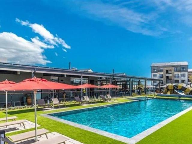 3 Bedroom Apartment in Parklands North