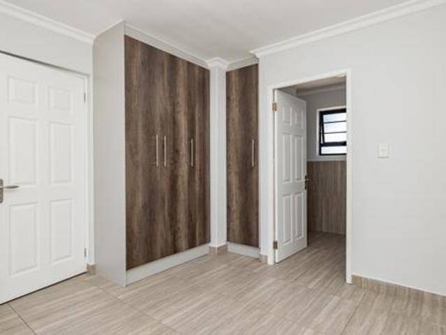 3 Bedroom Apartment in Parklands North