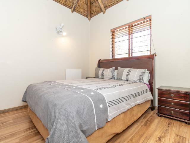 3 Bedroom Apartment in Paulshof