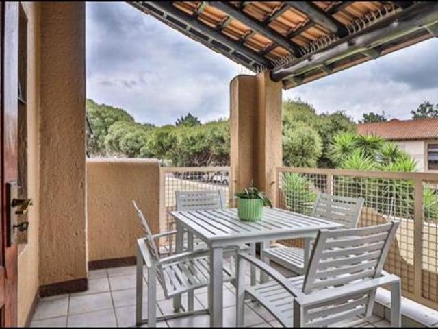 3 Bedroom Apartment in Paulshof