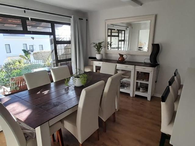 3 Bedroom Apartment in Plett Central