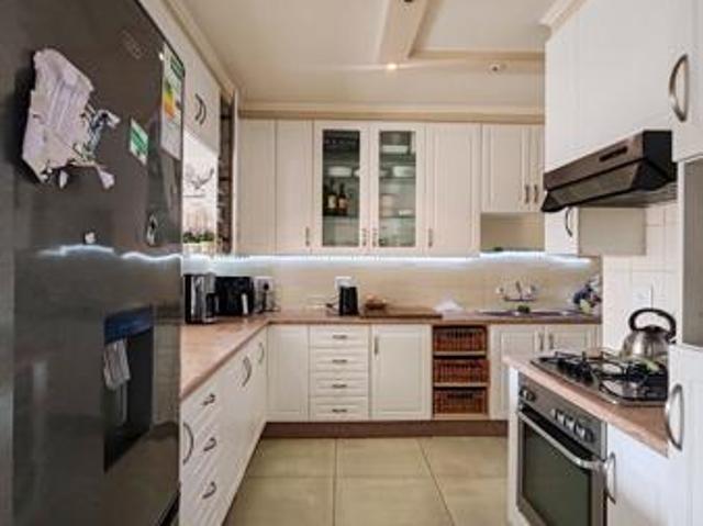 3 Bedroom Apartment in Port Elizabeth Central