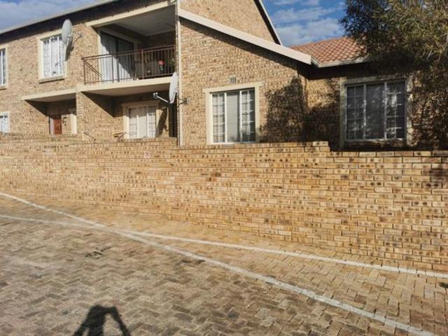 3 Bedroom Apartment in Radiokop