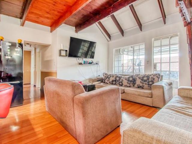 3 Bedroom Apartment in Radiokop