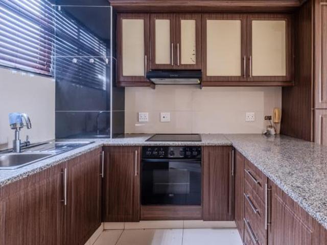 3 Bedroom Apartment in Riverside