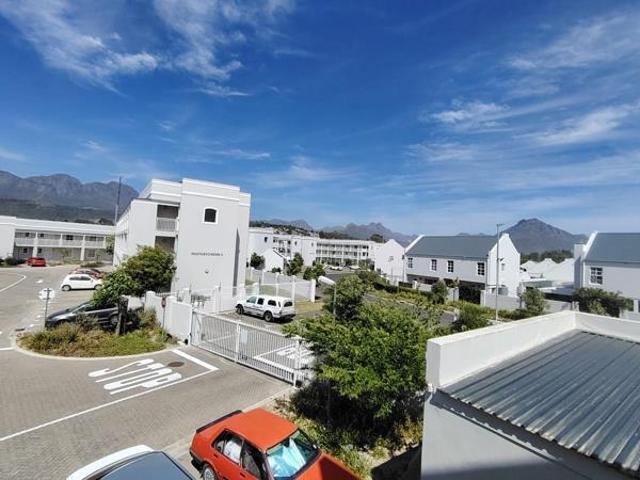 3 Bedroom Apartment in Stellenbosch Central