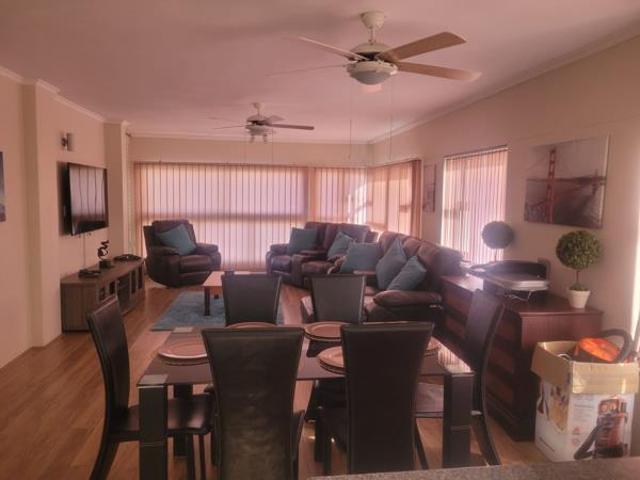 3 Bedroom Apartment in Strand Central