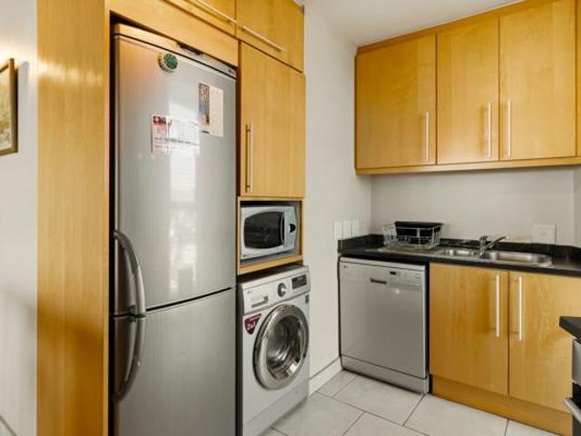 3 Bedroom Apartment in Strand North