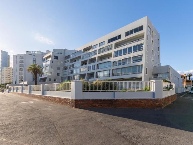 3 Bedroom Apartment in Strand North
