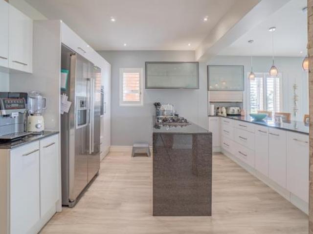 3 Bedroom Apartment in Summerstrand