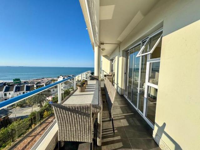 3 Bedroom Apartment in Summerstrand