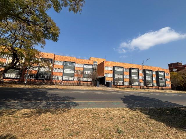 3 Bedroom Apartment in Sunnyside