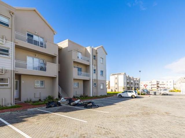3 Bedroom Apartment in Sunningdale