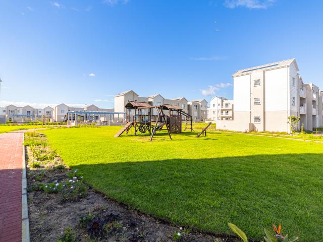 3 Bedroom Apartment in Sunningdale