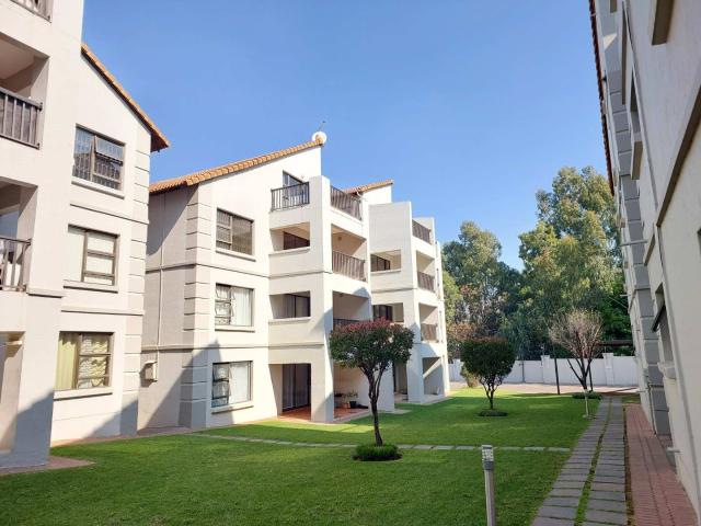 3 Bedroom Apartment in Sunninghill