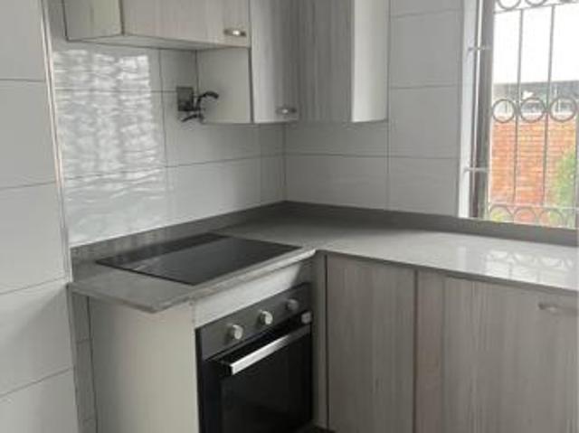 3 Bedroom Apartment in Sydenham
