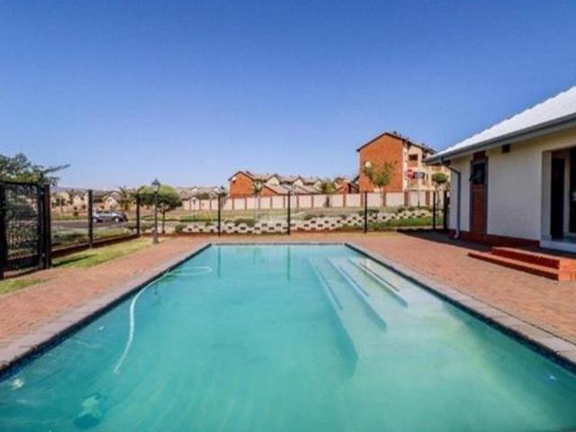3 Bedroom Apartment in Sagewood