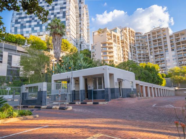 3 Bedroom Apartment in Sandhurst