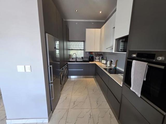 3 Bedroom Apartment in Sandhurst