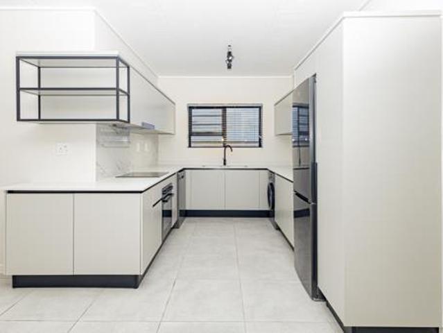 3 Bedroom Apartment in Sandown