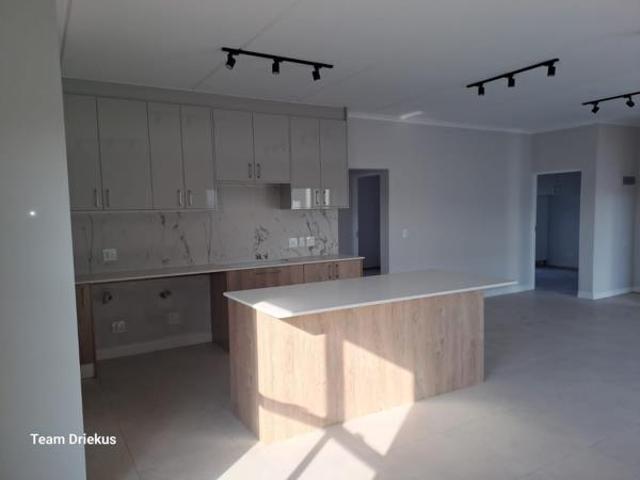 3 Bedroom Apartment in Sandown