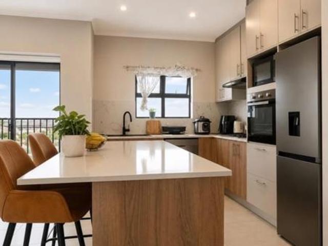 3 Bedroom Apartment in Sandown