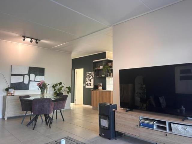 3 Bedroom Apartment in Sandown