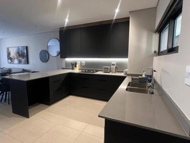 3 Bedroom Apartment in Sandown