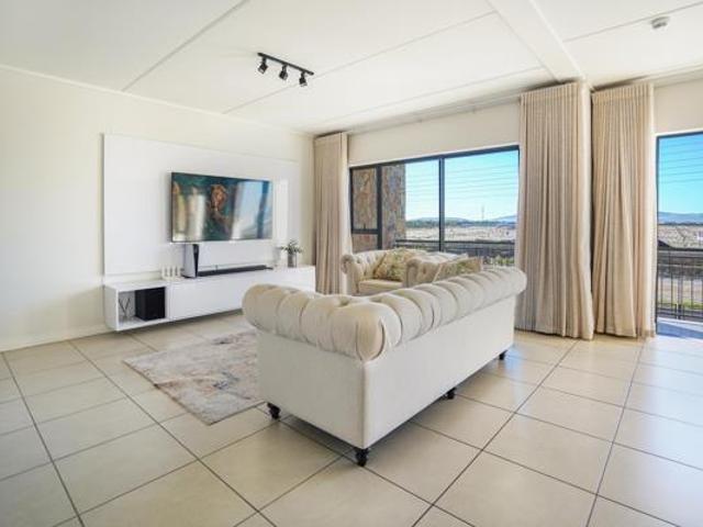 3 Bedroom Apartment in Sandown