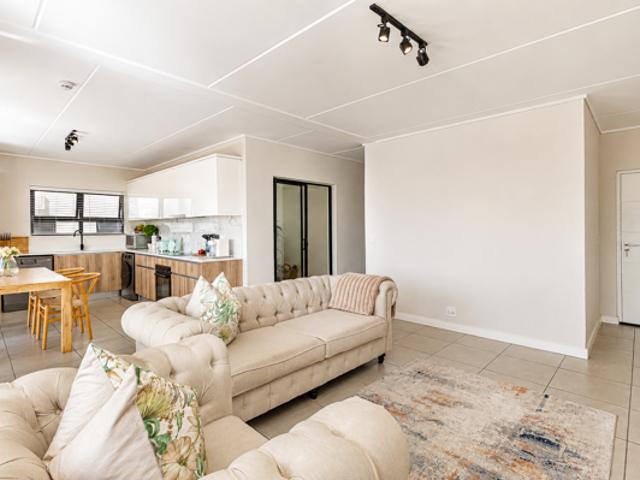 3 Bedroom Apartment in Sandown