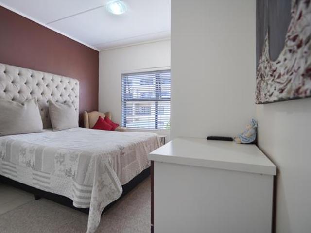 3 Bedroom Apartment in Sandown