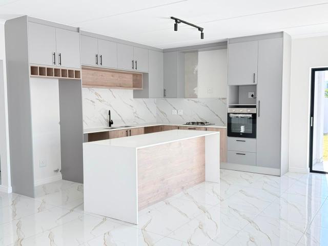 3 Bedroom Apartment in Sandown