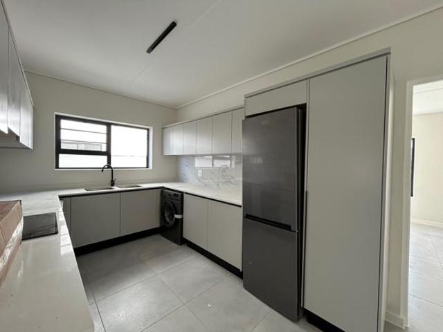 3 Bedroom Apartment in Sandown